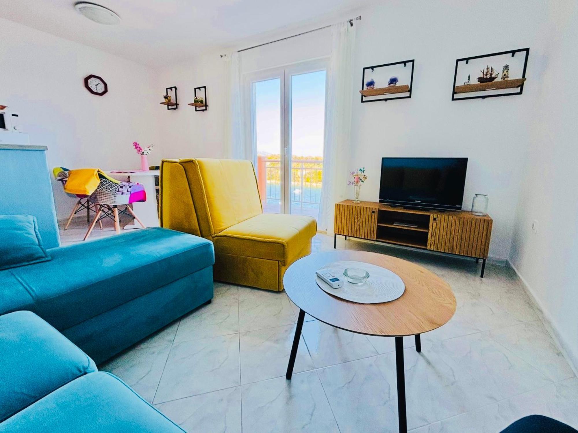 Alex Apartment Drenje  Bagian luar foto